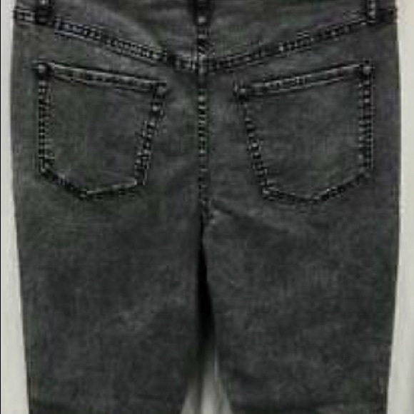 Wild Fable Jeans| Button Front Jeans| Acid Wash Jeans| Dark Denim Jeans - Picture 6 of 6